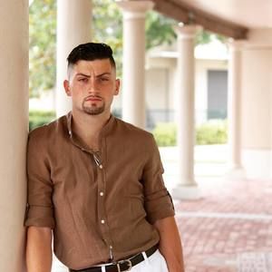 Meet your Posher, Maximus